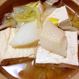 お腹にやさしく温まろ◎白身魚の豆腐鍋